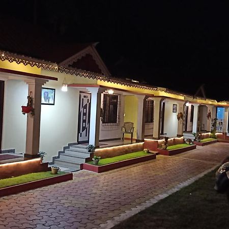 Viswamurti Resorts Chālsa Exterior foto